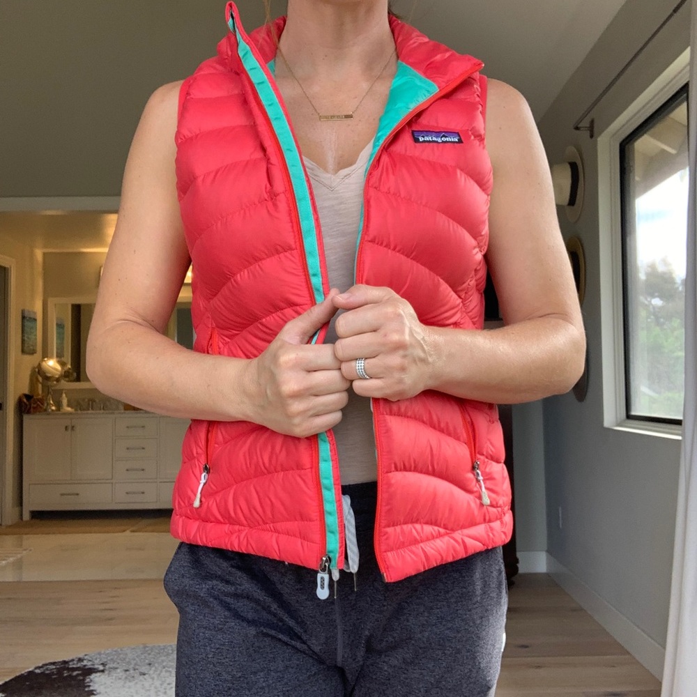 Poppy red Patagonia puff vest turquoise interior